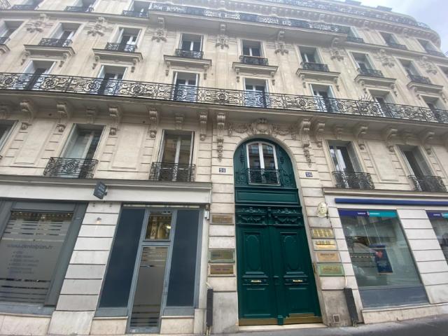 Bureaux à louer Paris 2 Immeuble standing dernier étage