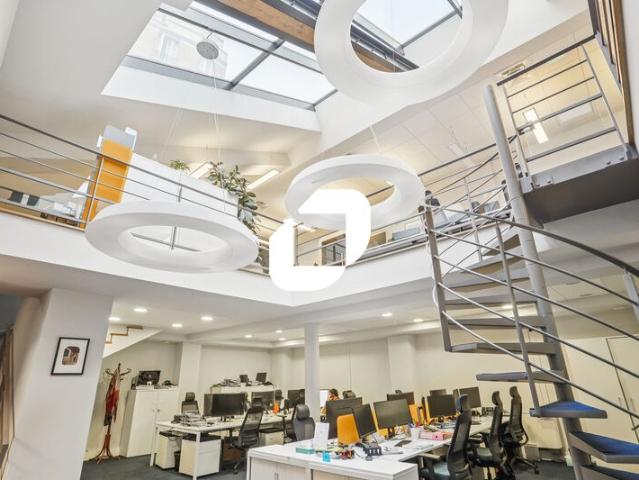 Bureaux à louer Paris 8 QCA près Charles de Gaulle Étoile