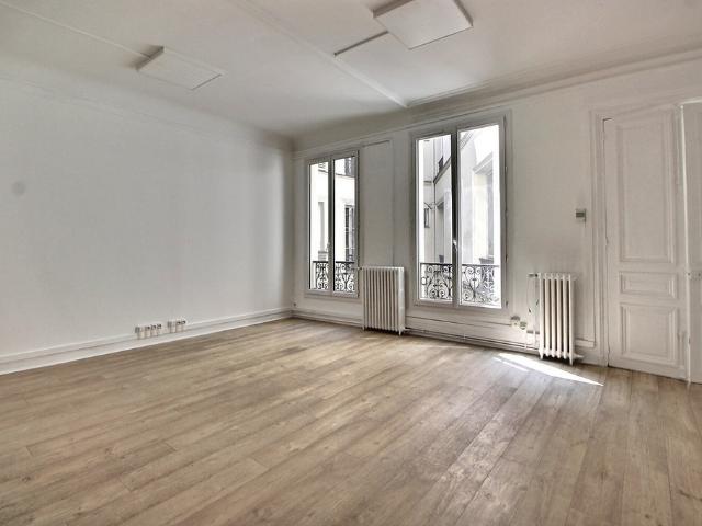 Bureaux à louer Paris 9 Proche métro Cadet