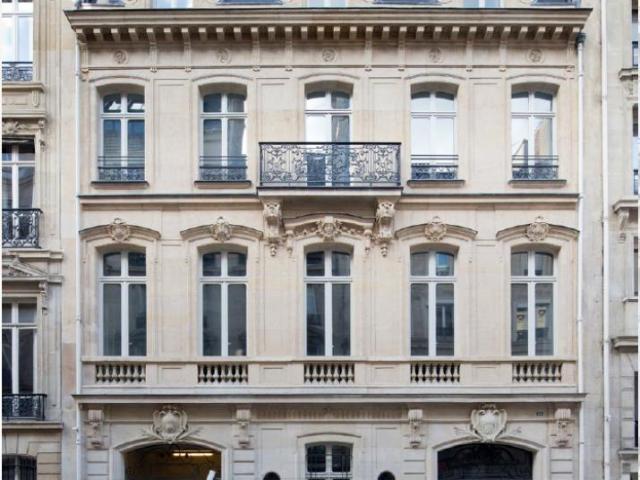 Bureaux à louer Paris 9 Proche Place d'Estienne d'Orves