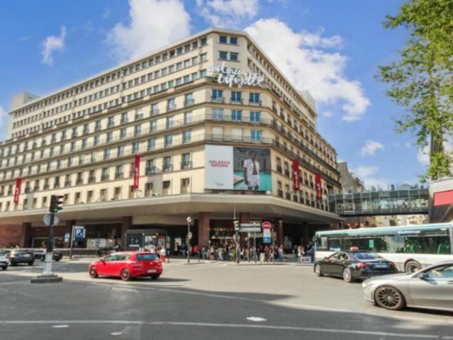 Bureaux à louer Paris 9 Services complets et terrasse partagée