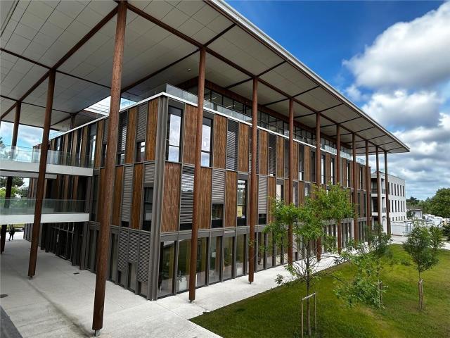 Bureaux à louer Pessac Campus tertiaire avec terrasses