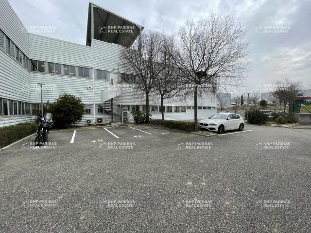 Bureaux à louer Rousset Proche axes autoroutiers