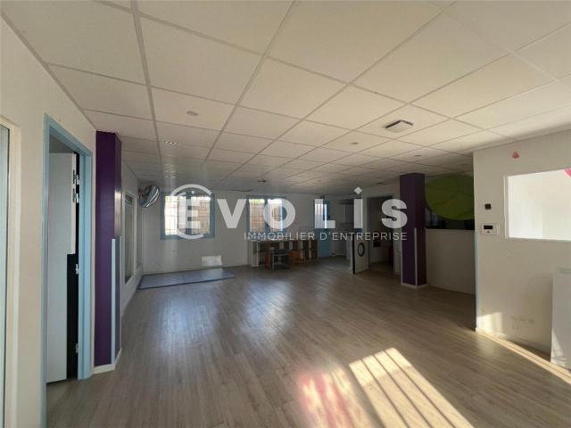 Bureaux à louer Wissous Proche RER B, C et bus