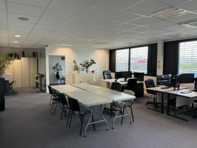 Bureaux à louer Vaulx en Velin Climatisés et aménagés