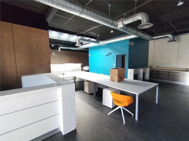 Bureaux à louer Vitrolles Parc clos près de l'aéroport Marseille Provence