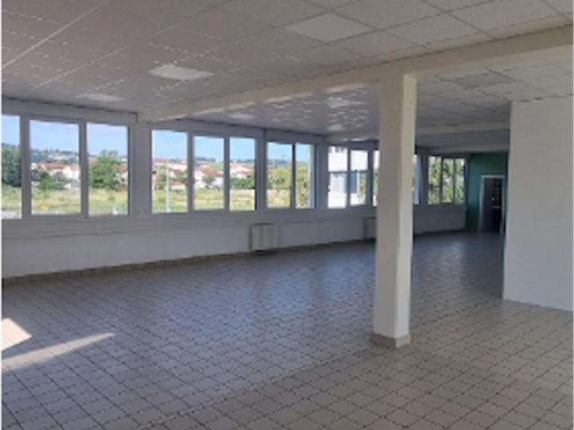 Bureaux à louer Villars Proche A72 et aéroport Andrézieux