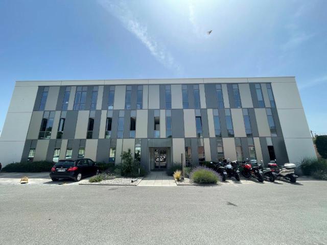 Bureaux à vendre Marseille 16 Proche transports en commun
