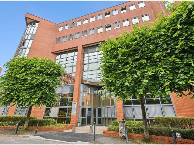 Bureaux à vendre Meudon la Forêt Proximité A86, N118 et Tram T6