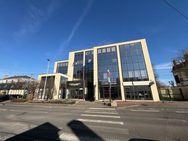 Bureaux à vendre Montargis Étage privatif avec ascenseur