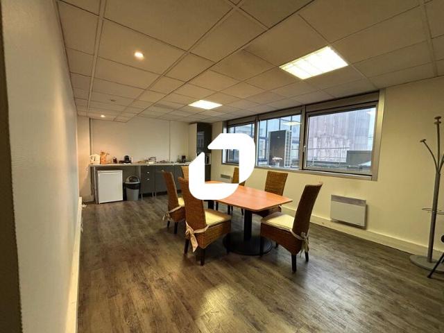 Bureaux à vendre Noisy le Grand Proche RER A et A4