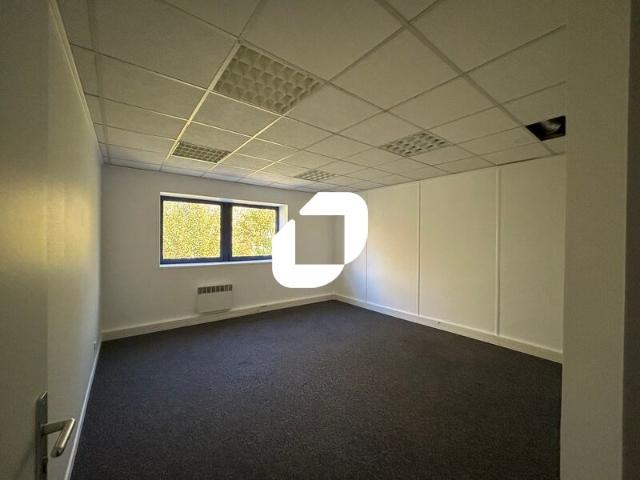 Bureaux à vendre Noisy le Grand Proche RER A et A4