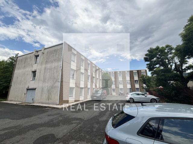 Bureaux à vendre ou louer Écully Proche A6 M6 et transports