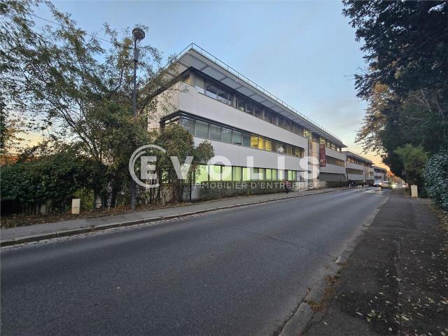 Bureaux à vendre Orsay Proche transports et autoroutes