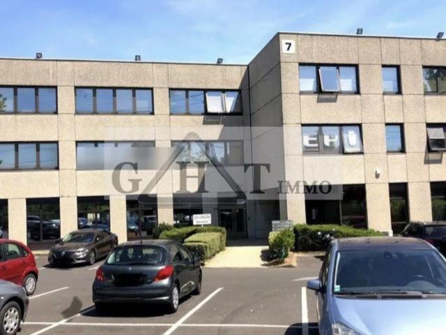 Bureaux à vendre à Osny – 50 m² rénovés