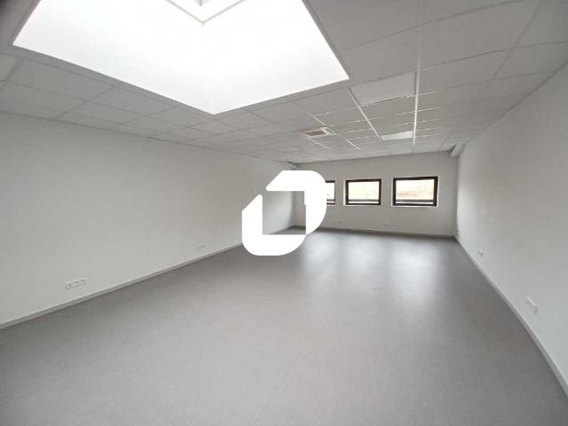 Bureaux à vendre Bussy Saint Georges Proximité A4 et gare