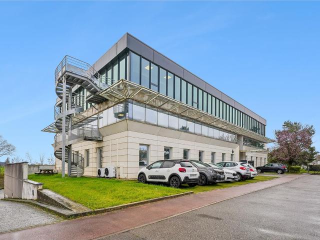 Bureaux à vendre Bron Europarc Proche A43 et tramway T5