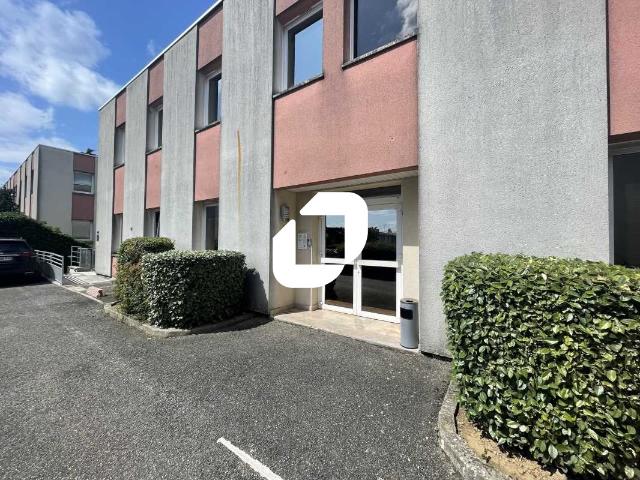 Bureaux à vendre Champlan Proche A6 A10, RER C et tram T12