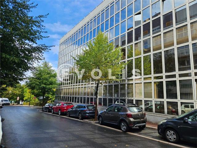 Bureaux à vendre Châtenay Malabry Proche RER B, Tram T10 et bus