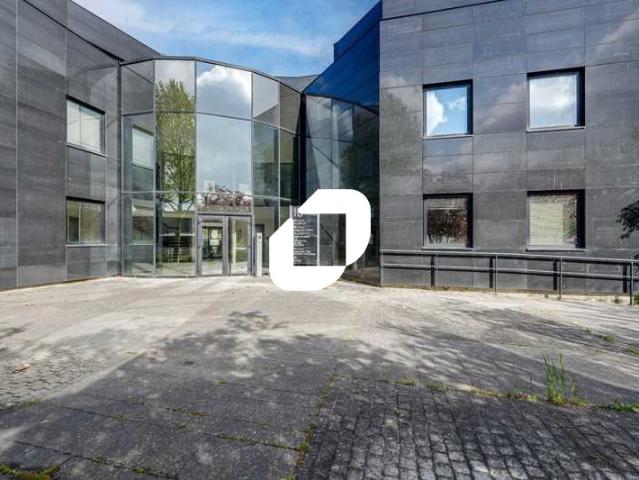 Bureaux à vendre Grigny Proche A6, N104 et RER D