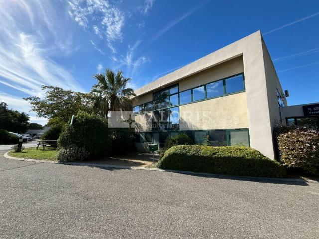 Bureaux à vendre Les Pennes Mirabeau Proche A7, A55, TGV et aéroport