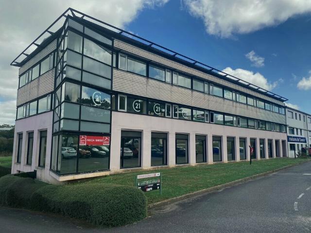 Bureaux à vendre Quimper Proche RN165 et stationnement privatif