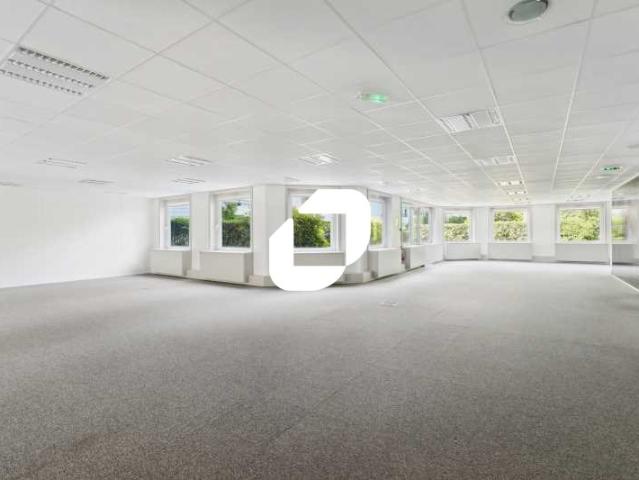 Bureaux à vendre Suresnes Proche tramway T2 et autoroutes