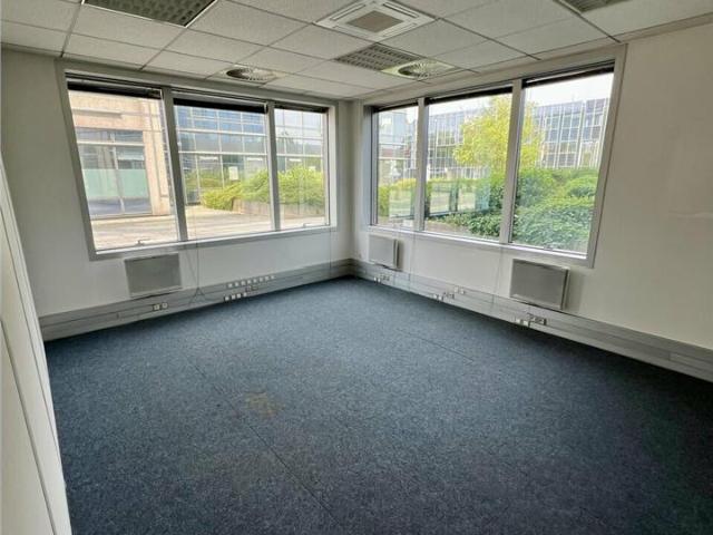 Bureaux à vendre Villepinte Proche accès PMR et ascenseur