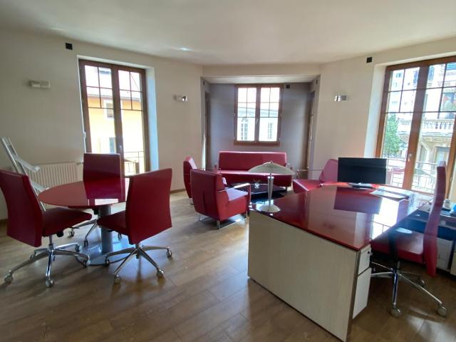 Bureaux Annecy centre 184m2