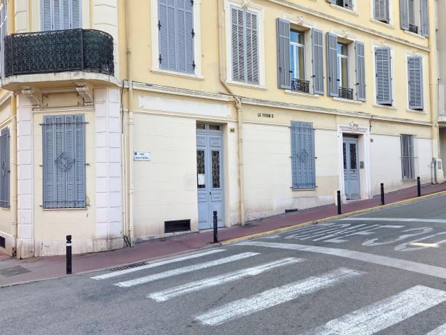BUREAUX CENTRE CANNES