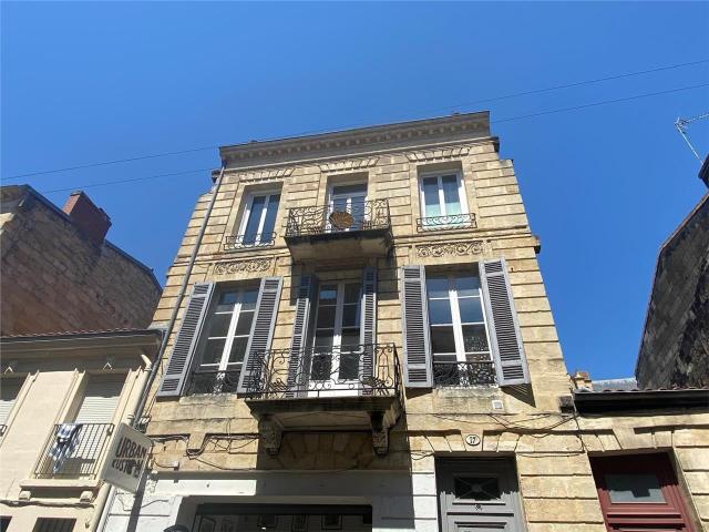 Bureaux Chartrons Bordeaux Tram C & E, bus 5 & 15