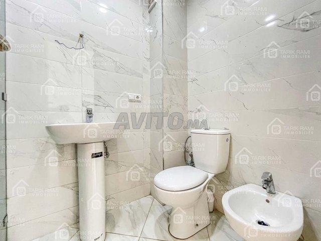 Bureaux de 75m² en location à Dar Tounsi