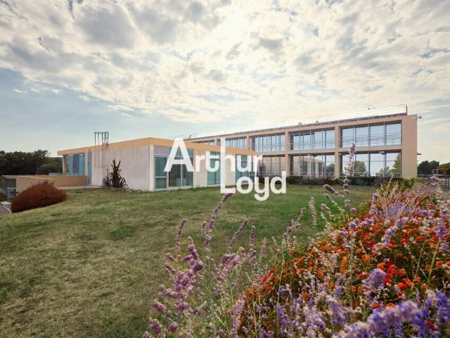 Bureaux et labos à louer Biot Sophia Antipolis proche A8