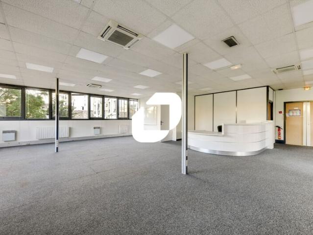 Bureaux LE WILSON Plaine Saint Denis RER B D et métro Front Populaire