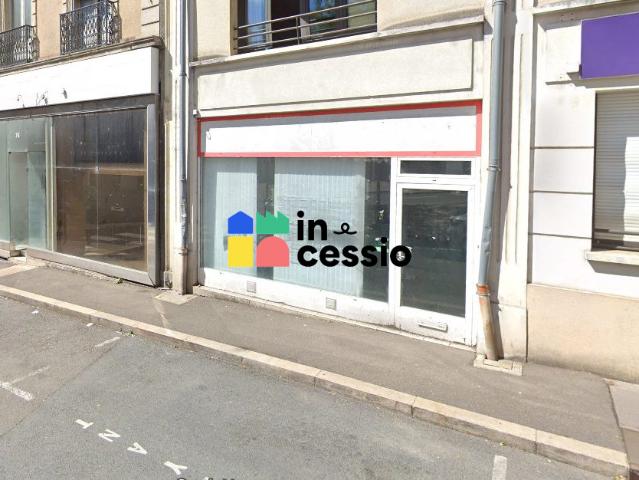 BUREAUX / LOCAL COMMERCIAL – EMPLACEMENT STRATÉGIQUE GARE