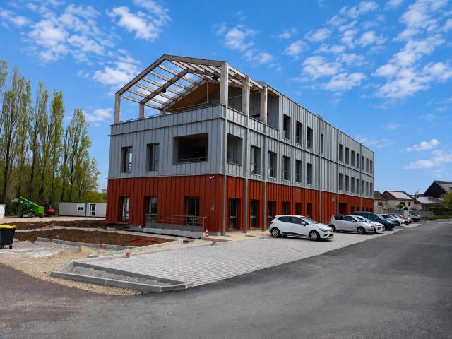 Bureaux Quetigny Proche autoroutes, tram T1 et bus
