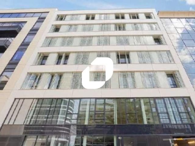 Bureaux rénovés Levallois Perret proche métro Anatole France