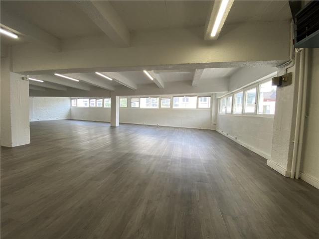 Bureaux rénovés Montreuil Proche métro Croix de Chavaux
