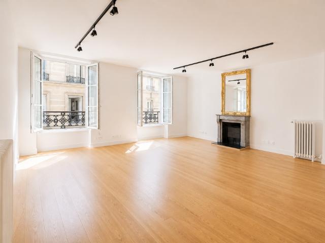 Bureaux rénovés Paris 9 près métro Peletier