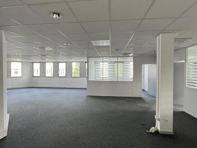 BUREAUX 130 m2