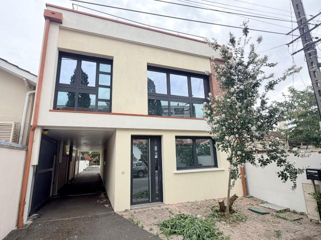 Bureaux ~330 m2 avec parking privatif Le Bouscat 33110