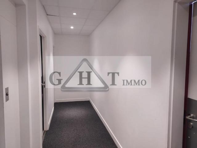Bureaux 495M² Croissy Beaubourg