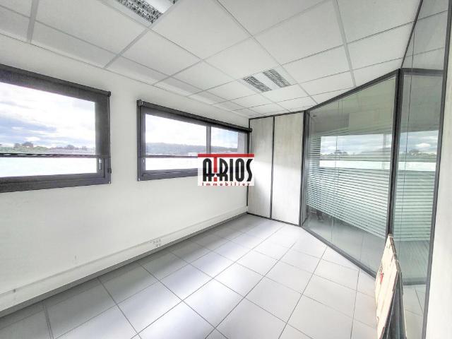 Bureaux 60 m², proche Var Matin