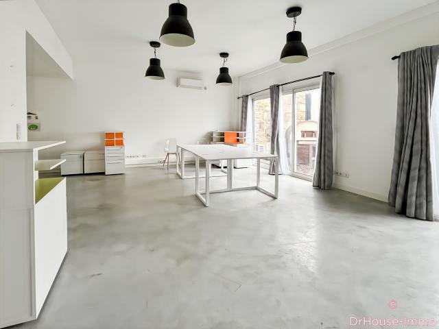 Bureaux 80 m² sur zone de stockage 110 m²