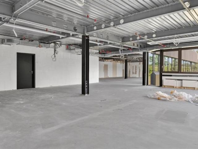 Bureaux rénovés de 271m2 à louer à Saint Sulpice