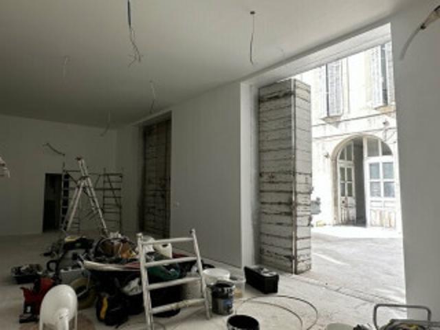 Bureau 13006