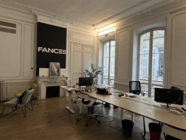 Bureau 13006