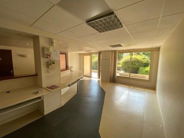 Bureau 190 m2 brive la gaillarde