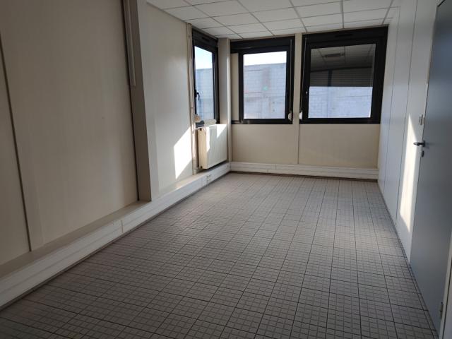Bureau bénéficiaire du ZFRR SEINE ET MARNE 19 m2