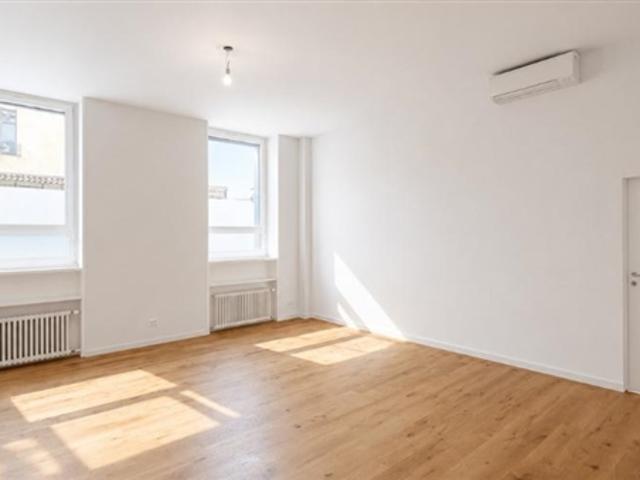 Bureau 1 pièce